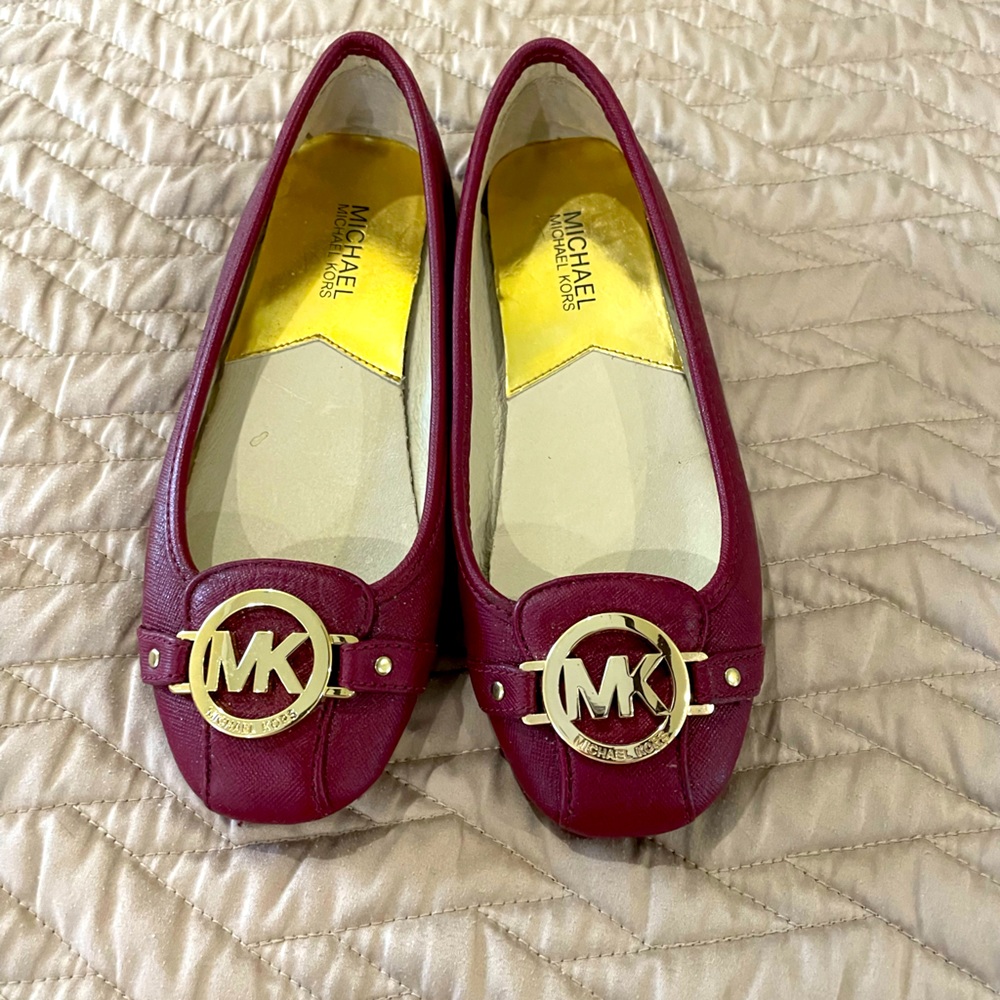 Michael Kors flats